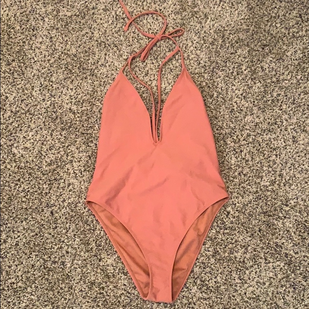 One-Piece plunging swim suit F21